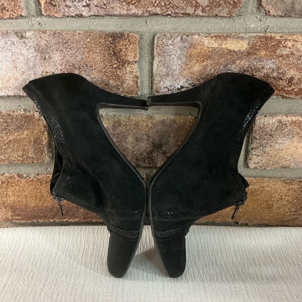 IMPO “Triumph” Black Bootie Heels - Picture 7 of 12